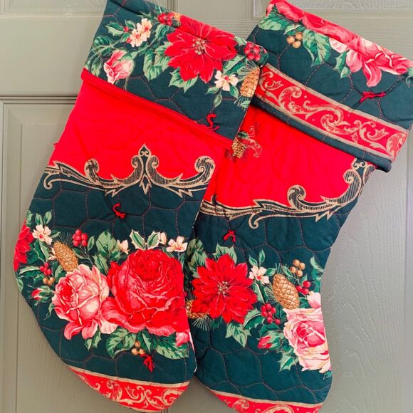 Set of 2 Handmade Christmas Stockings Repurposed Quilted Red Green Cream 17 Inch - Picture 2 of 6